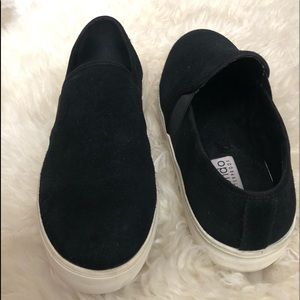 Blondo Waterproof Slip On Sneakers